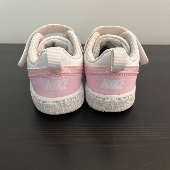 Toddler Girls Nike Court Athletic No-tie Lace Sneakers in in Pink and White - Picture 3 of 8